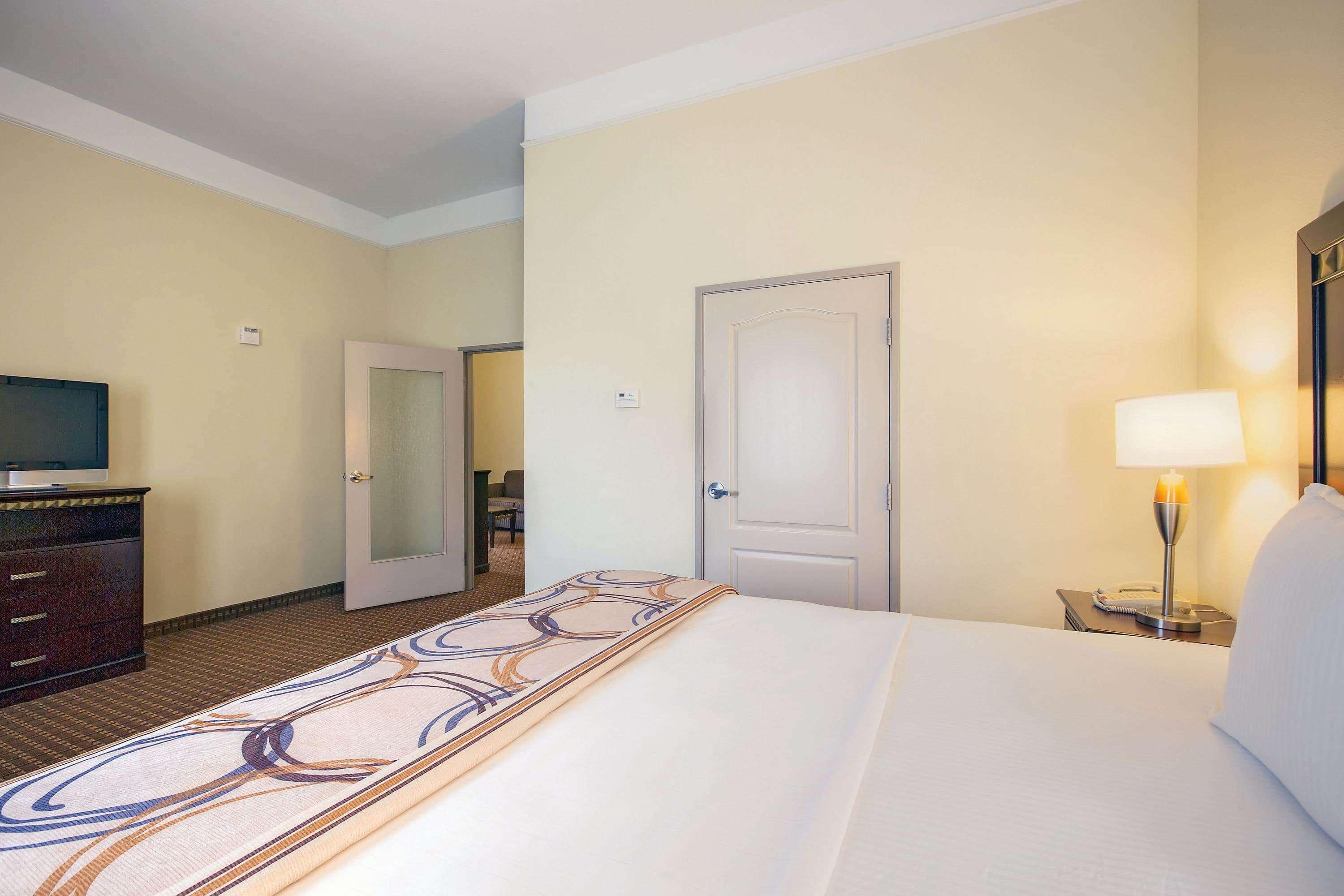 La Quinta By Wyndham Cleburne Hotel Екстериор снимка