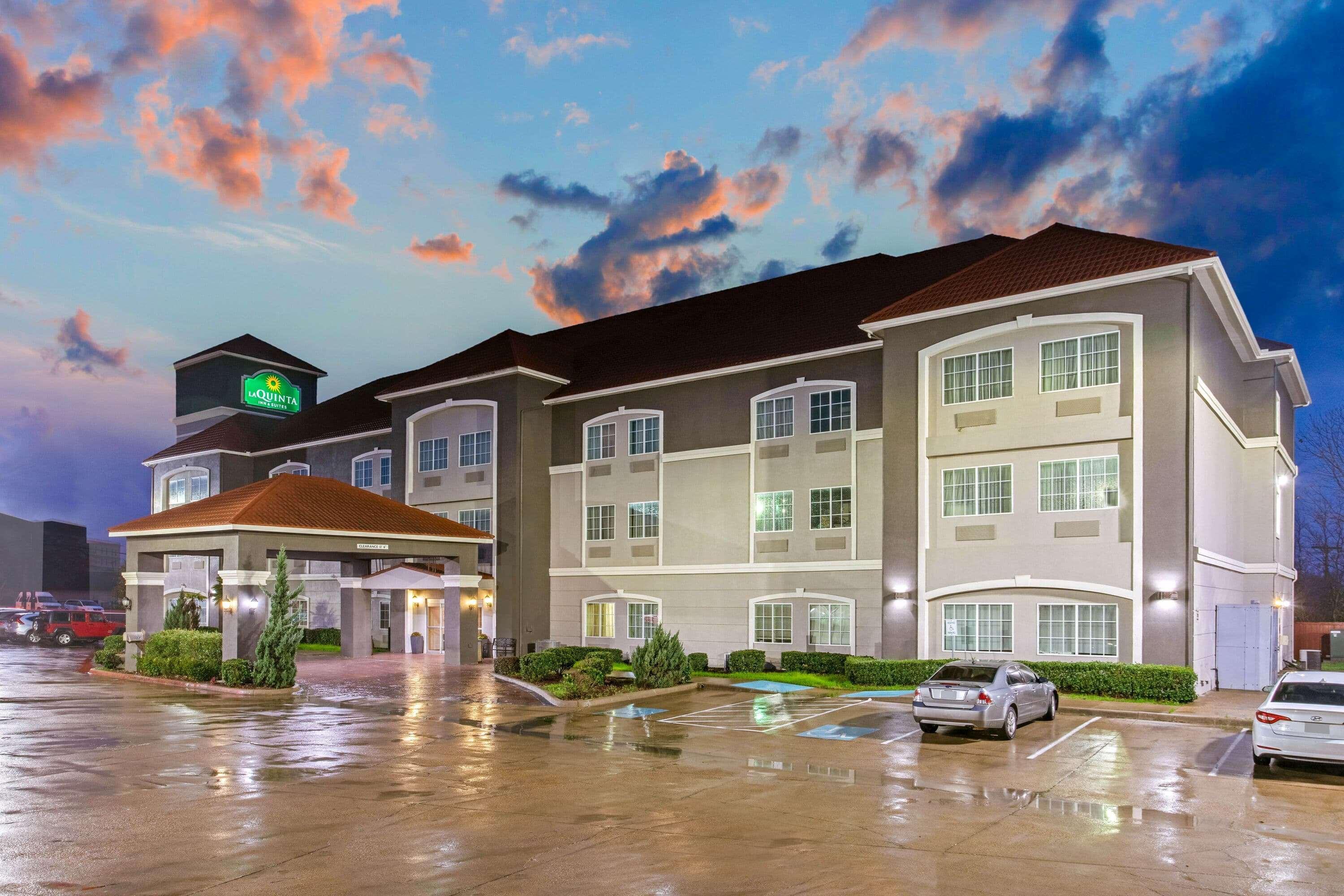 La Quinta By Wyndham Cleburne Hotel Екстериор снимка