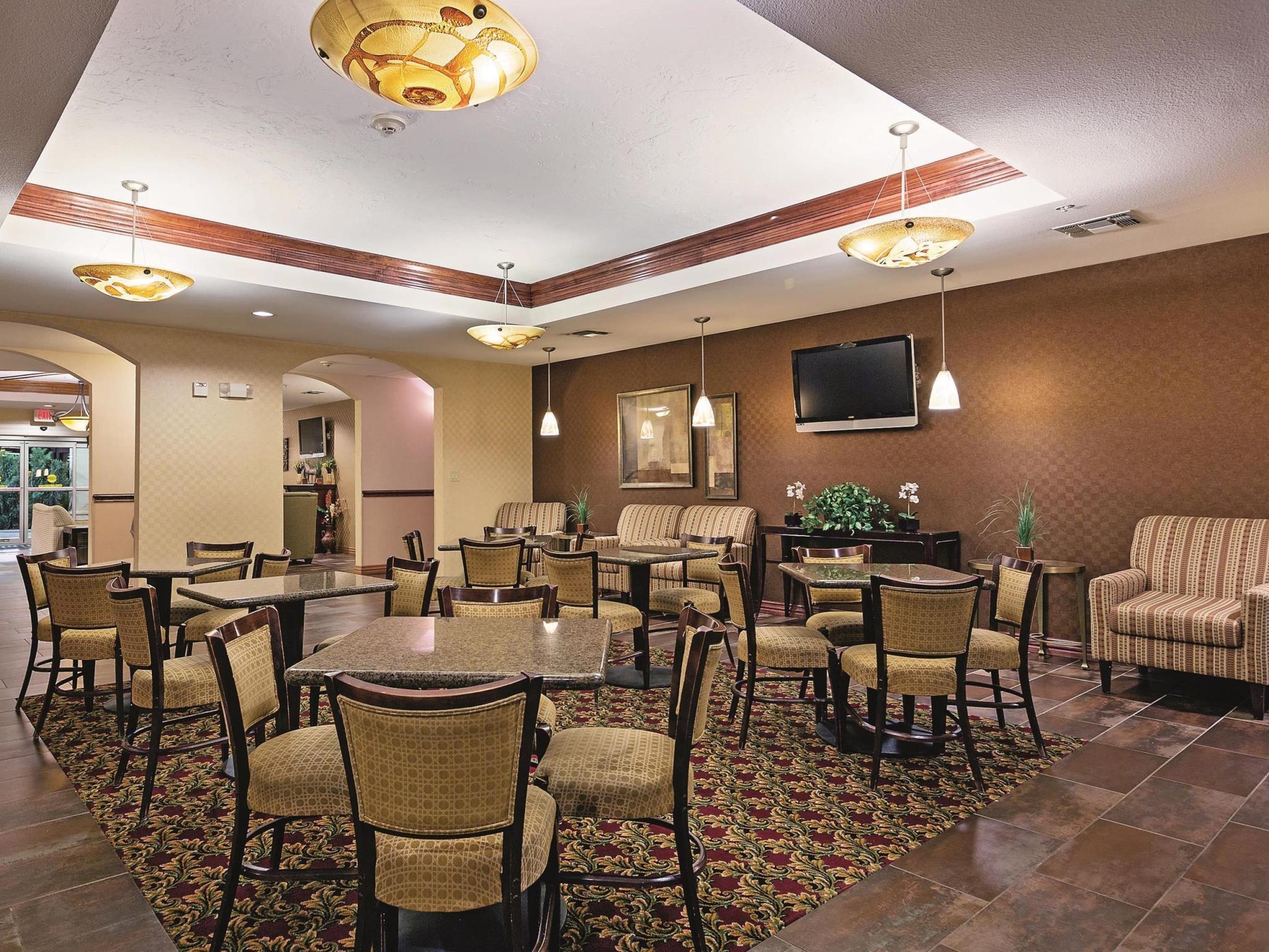 La Quinta By Wyndham Cleburne Hotel Екстериор снимка